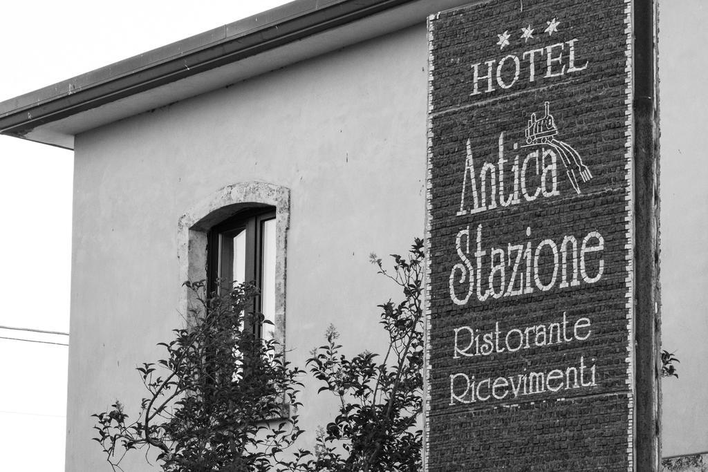Отель Antica Stazione Кьярамонте-Гульфи Экстерьер фото
